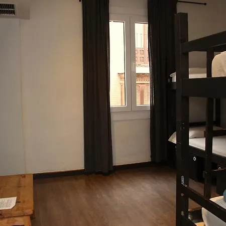 Oasis Backpackers' Hostal Toledo
